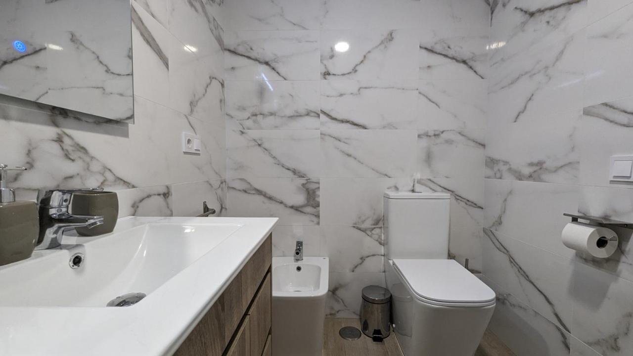 Tropic Mar Sun & Beach Apartment Benidorm Bagian luar foto